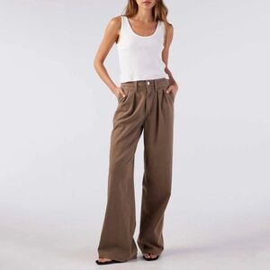 NWT AMO Sheryl Trouser in Coffee Size 26